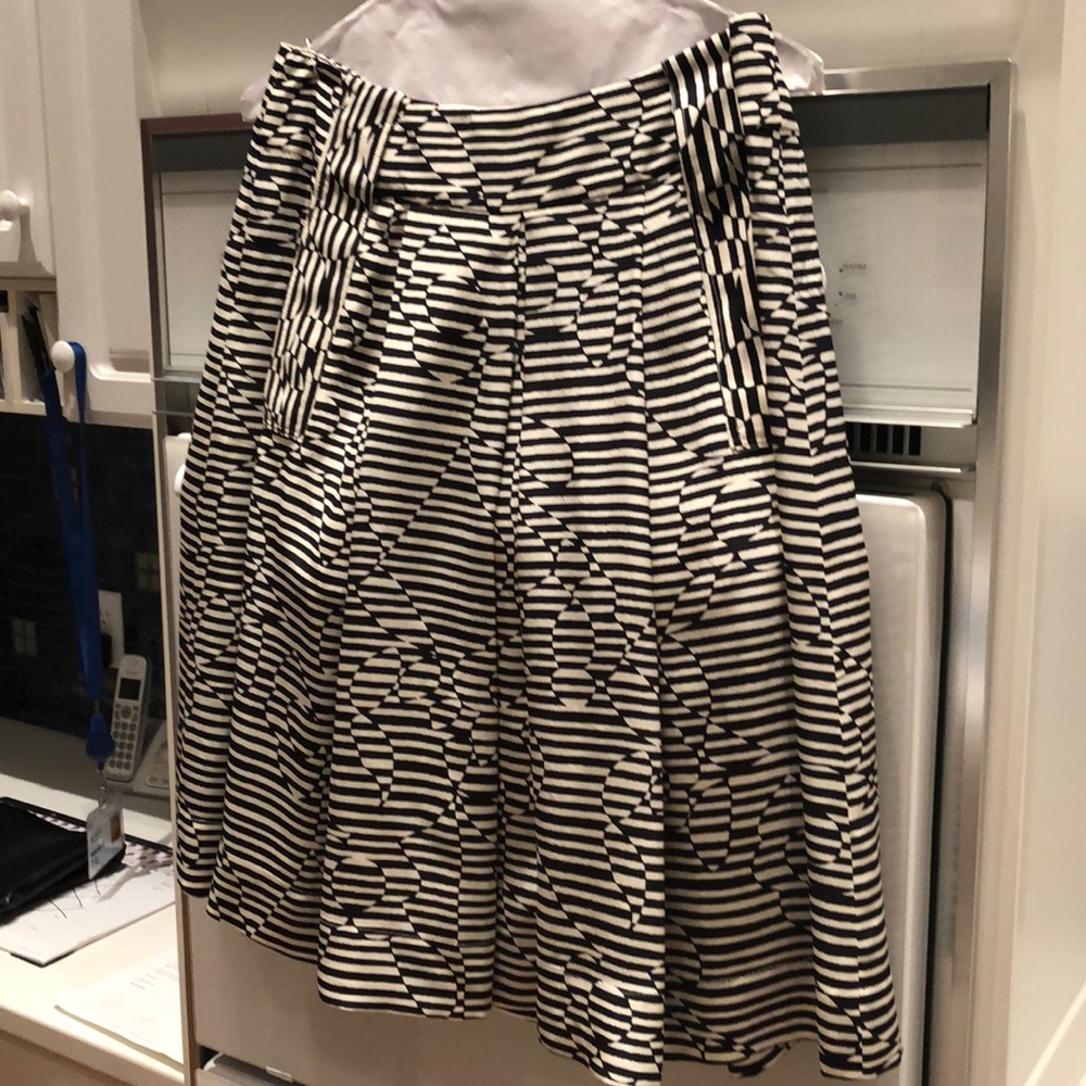 Carlisle 100% silk skirt